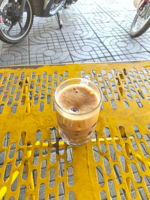 Thứ 7 cà phê trễ☕
