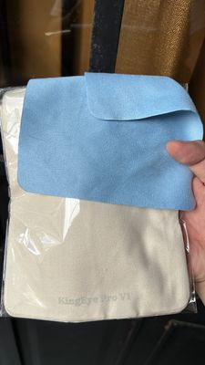 AE nào ko có điều kiện mua iGiẻ có thể xài cái này, lau kính rất ok lo bị trơn trượt, vuốt vài...
