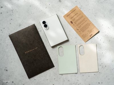 Em xin khoe tiếp miếng dán da cho #zfold8  bên em mới làm  có trong loạt ảnh này đó ạ...