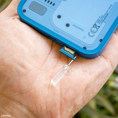 Mình thích que chọc SIM trên những chiếc Nothing Phone