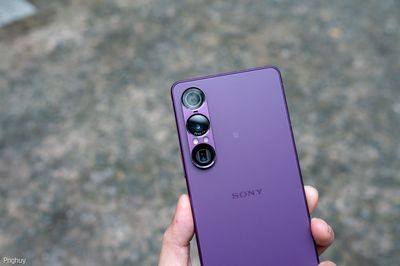 trentay-Sony-Xperia-1-VII-tinhte-pnghuy-2.jpg