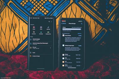 Hai chiếc dế yêu, một mất một còn