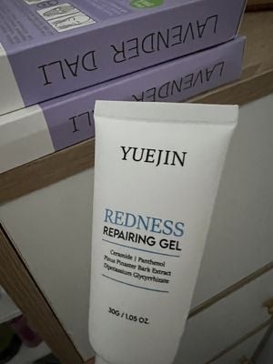 Yuejin-redness-repairing-gel-tt1.jpg