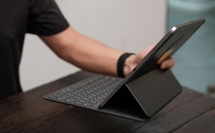 Những lý do Smart Folio là lựa chọn bàn phím cho iPad Pro 12.9” tốt hơn Magic Keyboard