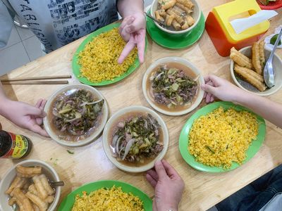 Cơm rang dưa bò có phải món quốc dân ko ta?