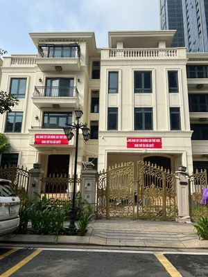 CÔNG TRÌNH BIỆT THỰ THE VICTORIA BAOSON – Tiền nhiều để làm gì?
