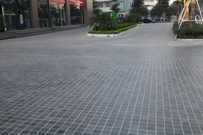 Đá cubic xanh đen mài hone – Tối giản, tinh tế trong từng khối đá