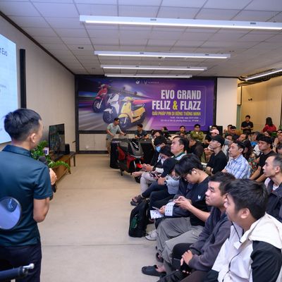 Hình ảnh buổi offline Vinfast Evo Grand Feliz & Flazz: giải pháp pin di động