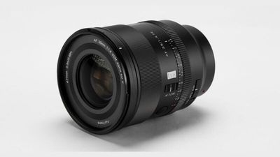 Viltrox AF 35mm f/1.4 Pro ra mắt cho Sony E và Nikon Z, giá 829 USD, chốt bộ ba f/1.4 dưới 2.000 USD