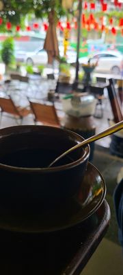 ...Cuối tuần, Góc phố