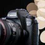 Canon EOS 6D: Huyền thoại bất tử