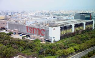 Khách hàng của TSMC có thể trả thêm tiền để chọn chỗ gia công bán dẫn