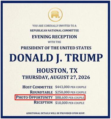 Chụp cùng Trump coi bộ hơi căng (st)