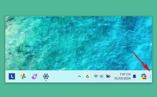 Windows 11 Moment 5: Cách bật lại nút Show desktop trên Taskbar