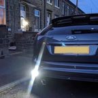 Vì sao nhiều xe hơi chỉ có 1 đèn lùi?