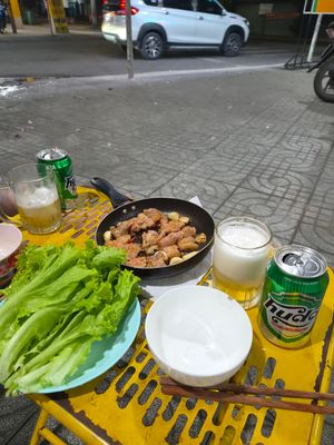 Hết việc làm vài lon