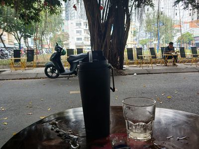 Hết được ngắm mấy em gái đánh PickelBall
