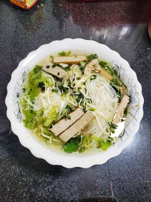 Ăn tối làm tô bún chả cá Nha Trang nhẹ nhẹ vậy thôi mời anh, chị, em và mấy chư dị lão lão măm...