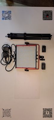 Dư xài mình cần bán bộ đèn led bảng GVM 520LS-R Bi-Colour bao gồm: