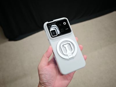 Tôi có HONOR Robot Phone rồi, anh em muốn test gì?