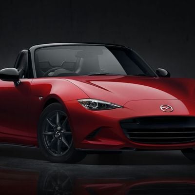 Mazda ra mắt MX-5 thế hệ thứ 4, kỷ niệm 25 năm phát triển mẫu xe 2 cửa bán  chạy nhất thế giới