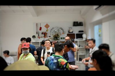 Các shop đồ da và sp Apple ở khu vực Tphcm đồng loạt tăng cường cảnh giác