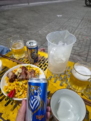 Làm vài lon