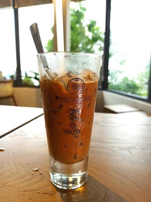 Uống cà phê buổi sáng để tỉnh thức tư duy nào anh chị em