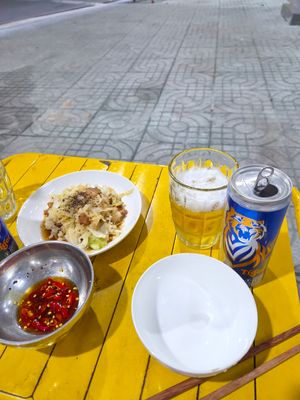 Hết việc giải trí.