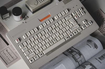 Mê mẩn, hoài niệm với những em phím cổ này - TIME MACHINE 1980S