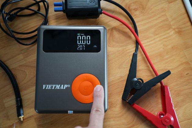 Bơm lốp và kích bình  4 in 1 của Vietmap