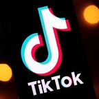 TikTok tiếp tục được đề nghị bán lại hoặc sẽ bị cấm tại Mỹ