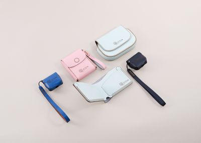 Khách mua bao da và khắc nội dung theo yêu cầu #khacten #visen