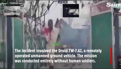Lần đầu tiên một robot điều khiển từ xa của Ukraine bắt lính Nga đầu hàng. Trước đã có nhiều vụ...