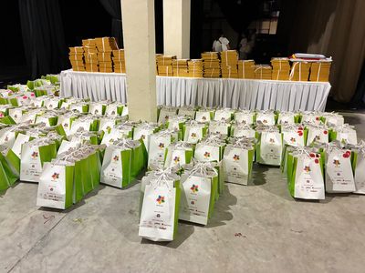 Phía sau tấm màn nhung !!!