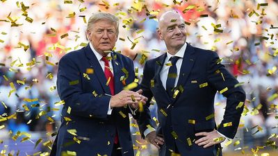 Ông Trump: FIFA sẽ phạm sai lầm nghiêm trọng nếu phế truất Infantino