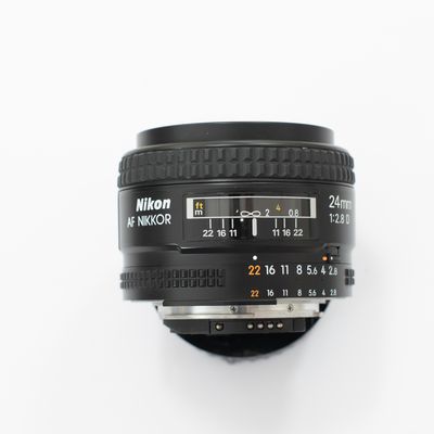Các dòng lens S của Nikon mà được thiết kế như các dòng D thì đúng là đẹp.
