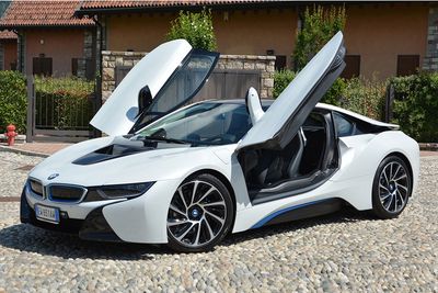 bmw-i8-milan-2_2184[1].jpg