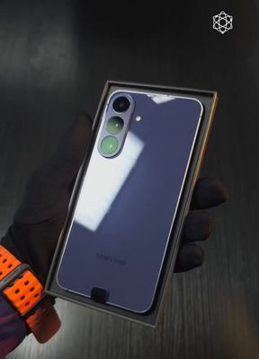 Lộ hình S26 FE. Đối với mình dòng này vẫn rất ngon với mức giá thường thấy của nó. Màn hình ok,...