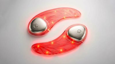 CES26: L'Oréal giới thiệu mặt nạ LED linh hoạt và máy kẹp tóc hồng ngoại