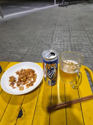 Làm vài lon