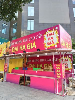Hết trung thu 15/8 âm lịch từ đời nào rồi còn mua bánh giảm giá để ăn?