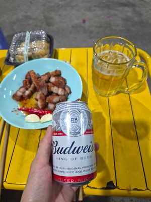 Trời hầm làm vài lon.