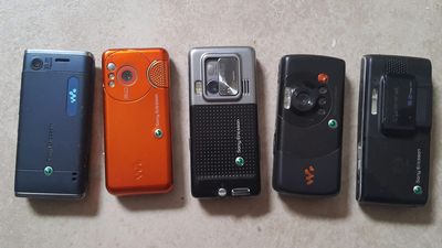 Sony Ericsson Walkman  Cyber-shot