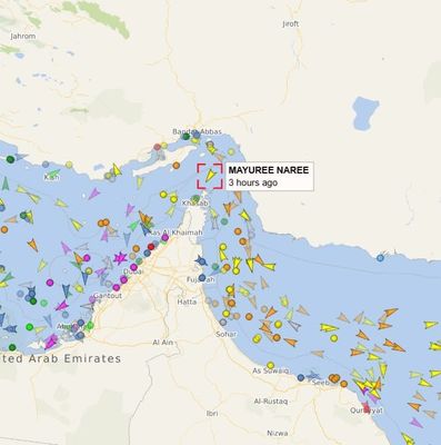 Cố rời khỏi eo biển Hormuz, tàu hàng Thái Lan bị tấn công bốc cháy dữ dội
