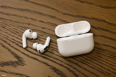 Background Sound, tính năng trợ năng kết hợp hoàn hảo với AirPods Pro để tạo ra không gian tách...