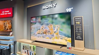 Những mẫu TV kích thước siêu lớn phân khúc giá cao đang bán ra ở Việt Nam