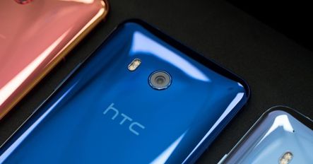 HTC U