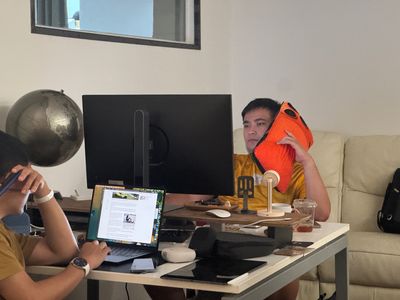 Sắp bắt đầu tinhte bình chọn rồi, anh em iFan đâu hết rồi mấy chế