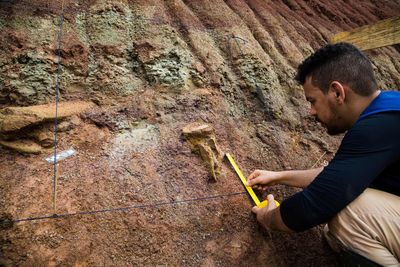 Hóa thạch xương khủng long tìm thấy ở Brazil năm 2021 là một loài mới插图 tinhte-xuong-khung-long (3).jpg